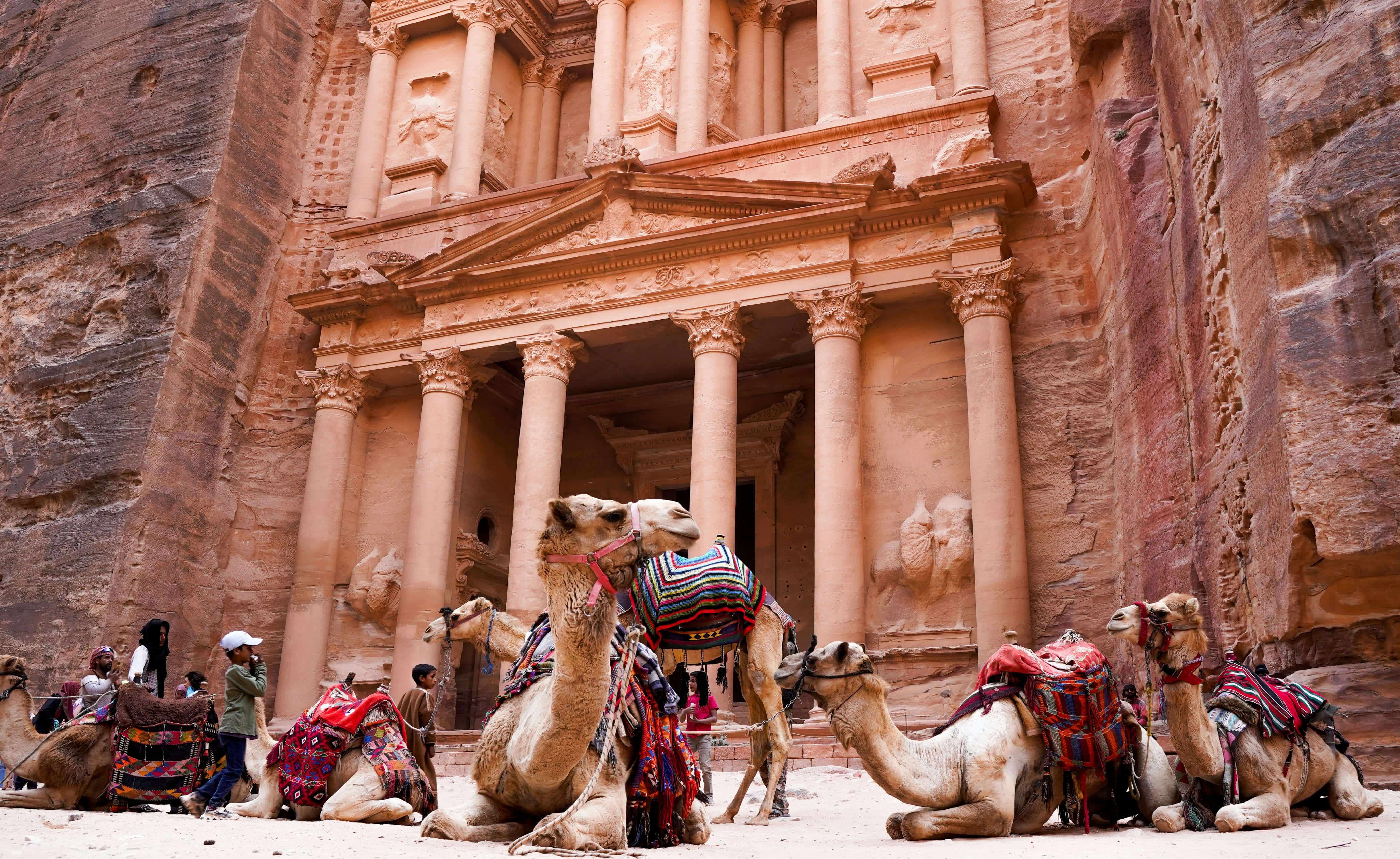 Scenic India travel with Travel Toss